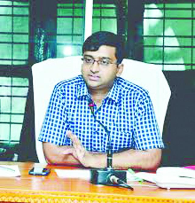 ಅಗತ್ಯ ವಸ್ತುಗಳನ್ನು ಅಧಿಕ ಬೆಲೆಗೆ ಮಾರಾಟ ಮಾಡಿದರೆ ಕಾನೂನು ಕ್ರಮ: ಡಿಸಿ 